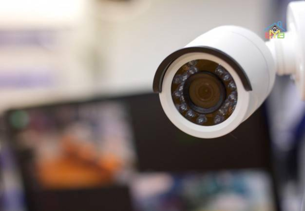 Types of security cameras: their pros and cons